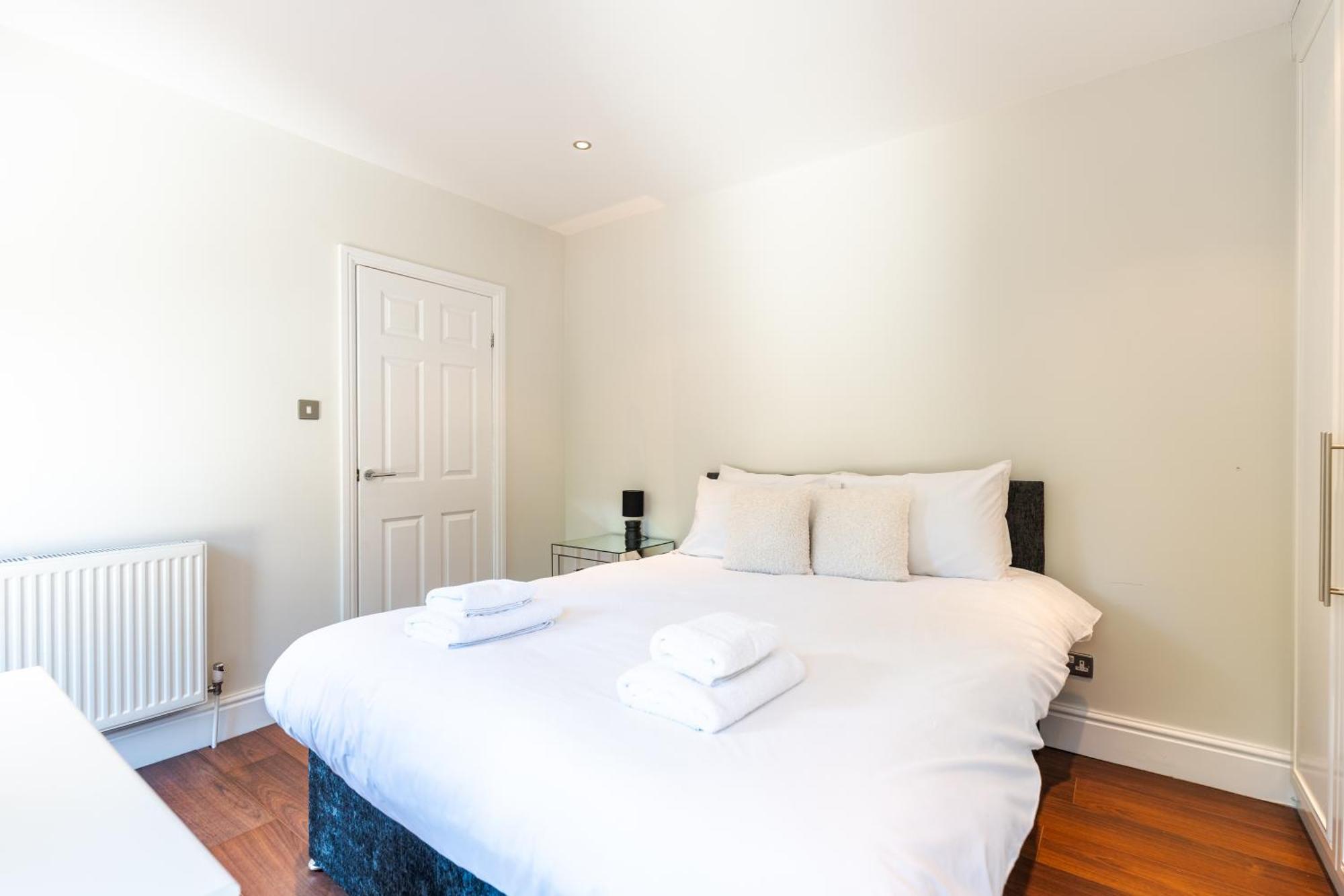 The House @ Sitwell Arms Hotel Renishaw Экстерьер фото