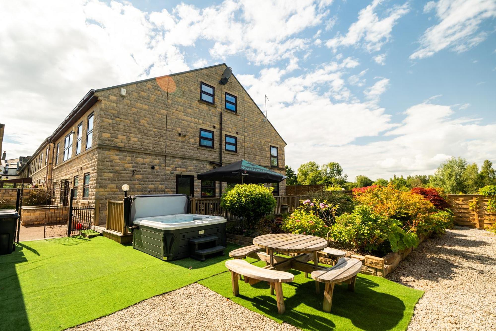 The House @ Sitwell Arms Hotel Renishaw Экстерьер фото