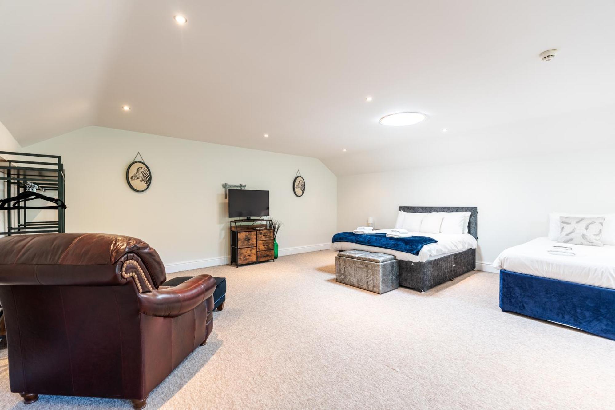 The House @ Sitwell Arms Hotel Renishaw Экстерьер фото