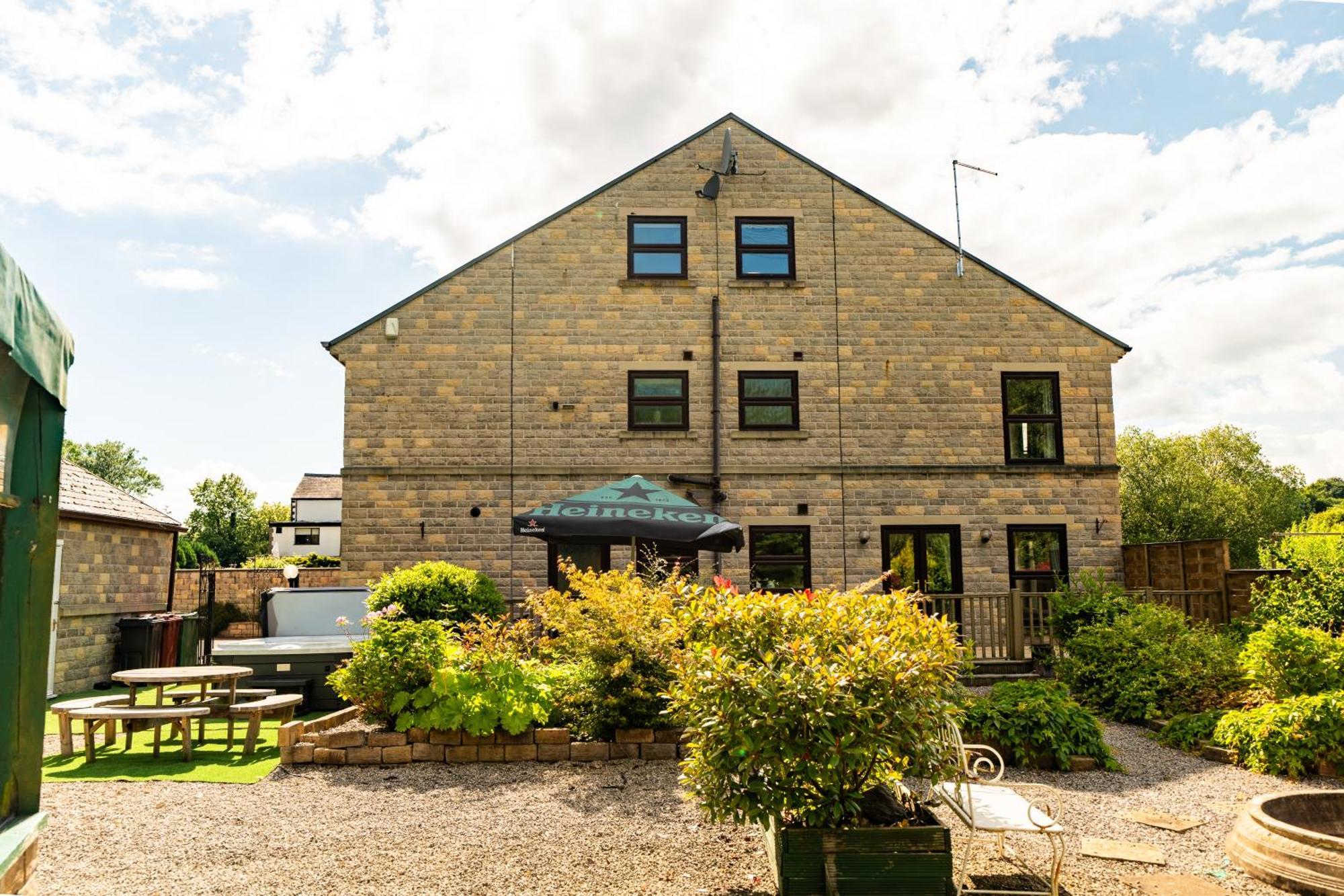 The House @ Sitwell Arms Hotel Renishaw Экстерьер фото